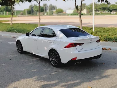 Lexus IS 350 2017 - Immaculate Condition US Specs With Maroon Interior V6-15