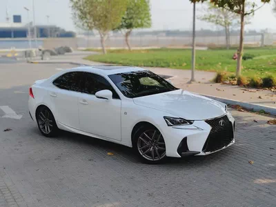 Lexus IS 350 2017 - Immaculate Condition US Specs With Maroon Interior V6-1