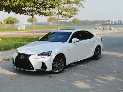 Lexus IS 350 2017 - Immaculate Condition US Specs With Maroon Interior V6-3