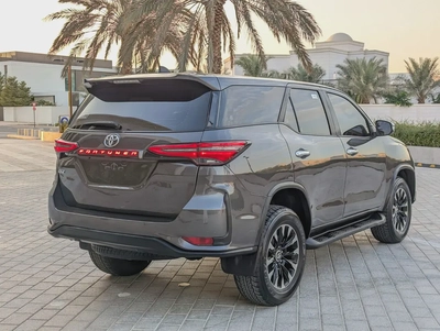 TOYOTA FORTUNER 2016 FACELIFTED 2025 V4 2.7L GCC IN EXCELLENT CONDITION-10