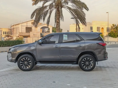 TOYOTA FORTUNER 2016 FACELIFTED 2025 V4 2.7L GCC IN EXCELLENT CONDITION-12
