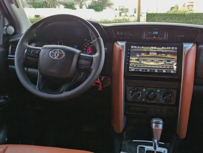 TOYOTA FORTUNER 2016 FACELIFTED 2025 V4 2.7L GCC IN EXCELLENT CONDITION-6