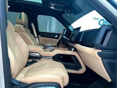 Brand New 2027 Denza B8 Flagship | GCC Specs | Luxury Hybrid SUV-2