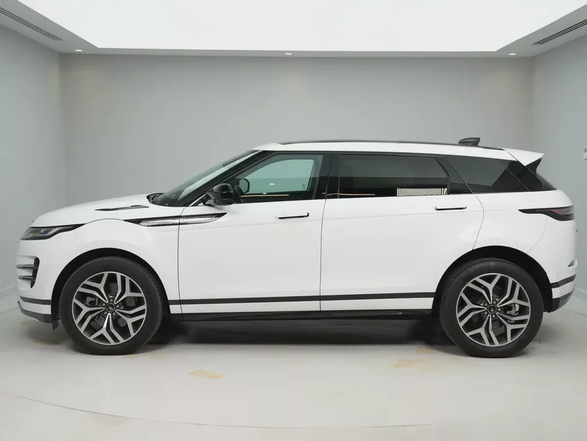 LOW Mileage 2024 Range Rover Evoque | Great Condition-1-1