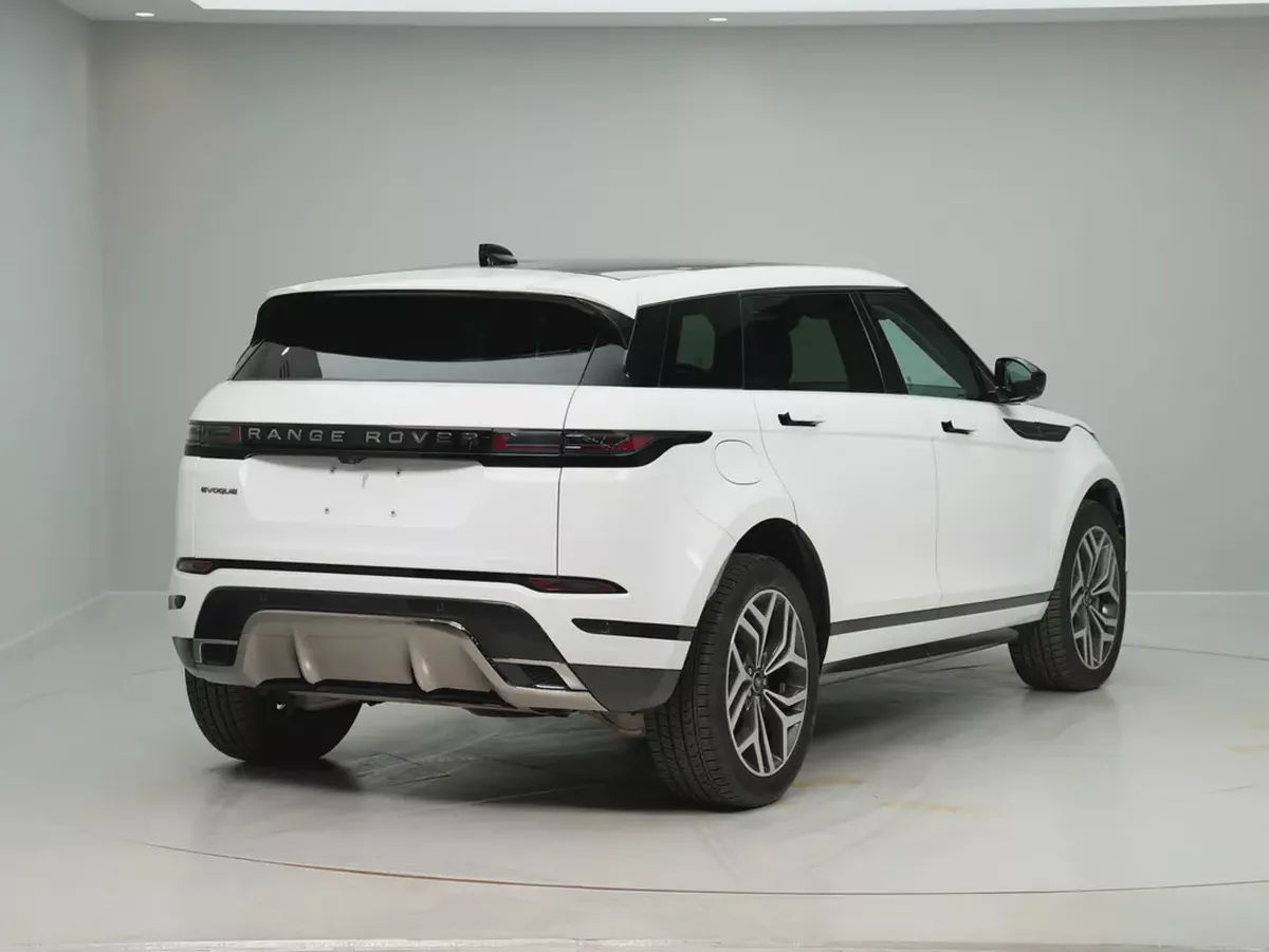 LOW Mileage 2024 Range Rover Evoque | Great Condition-6-6