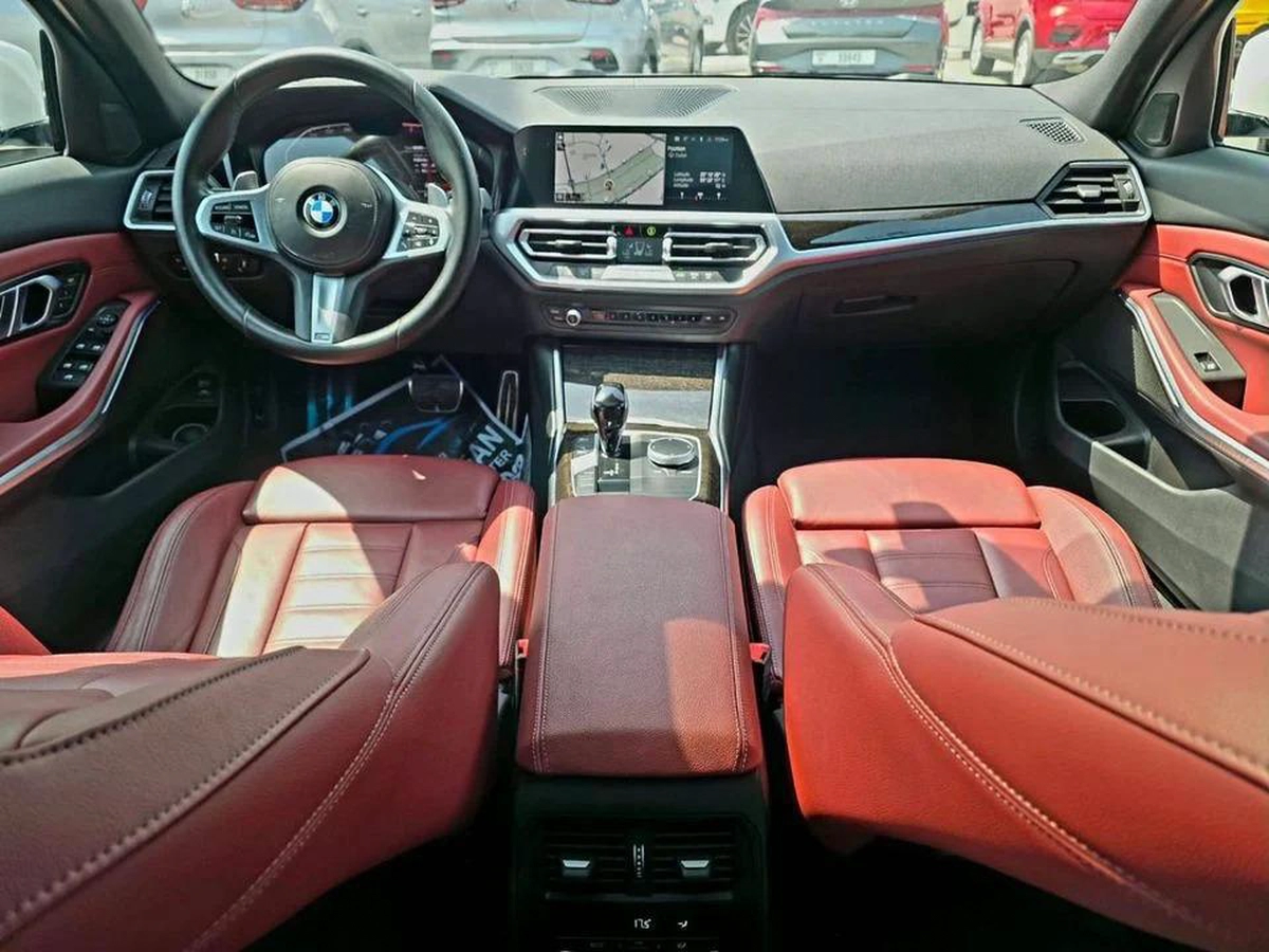 BMW 330i M Sport 2.0L (258 HP) M Sport Warranty & service 2022 GCC - AED 108,000 (AED 118,000)-9-9