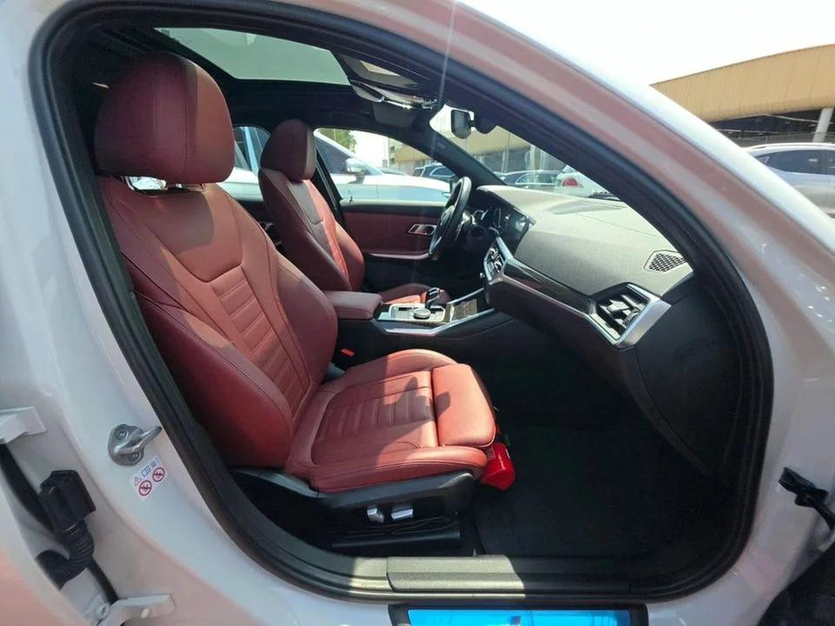 BMW 330i M Sport 2.0L (258 HP) M Sport Warranty & service 2022 GCC - AED 108,000 (AED 118,000)-5-5