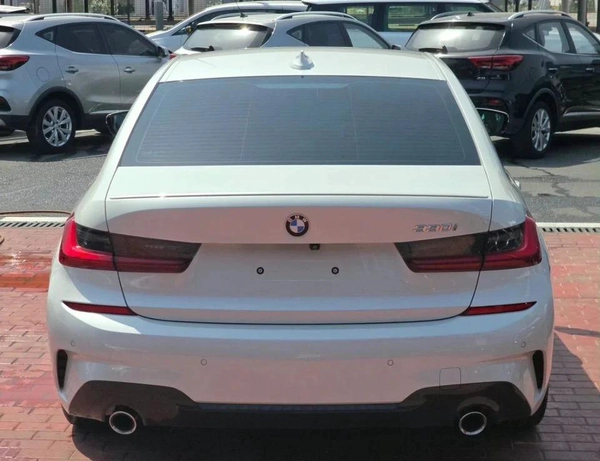 BMW 330i M Sport 2.0L (258 HP) M Sport Warranty & service 2022 GCC - AED 108,000 (AED 118,000)