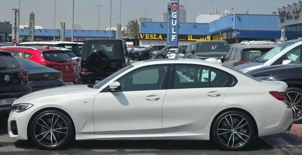BMW 330i M Sport 2.0L (258 HP) M Sport Warranty & service 2022 GCC - AED 108,000 (AED 118,000)