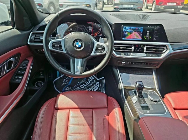 BMW 330i M Sport 2.0L (258 HP) M Sport Warranty & service 2022 GCC - AED 108,000 (AED 118,000)