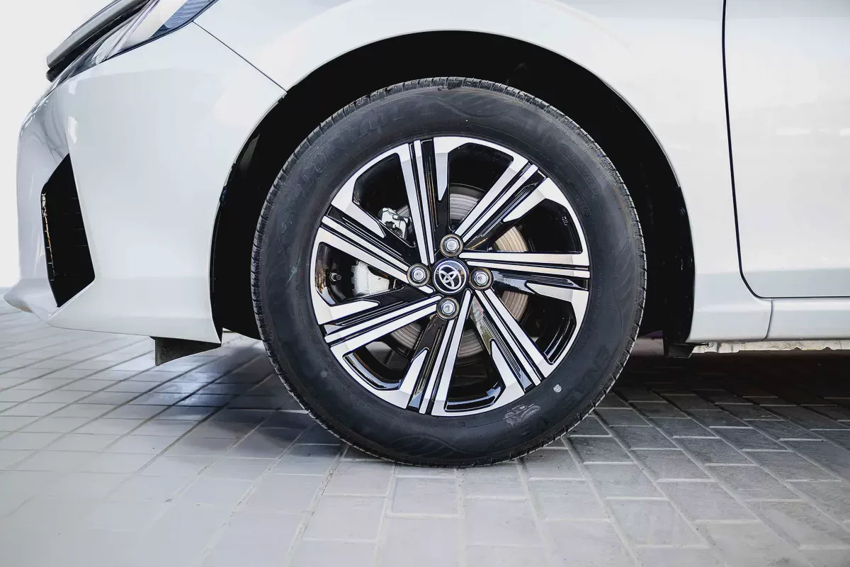 AED 960 Monthly l Toyota Yaris G 1.5L l GCC l Zero Down Payment l 1 Year Warranty-6-6