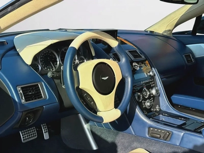 ASTON MARTIN VANTAGE S Cabriolet | 4.7L V8 | 2014 | GCC SPECS-10