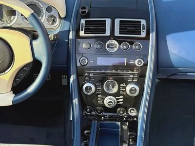 ASTON MARTIN VANTAGE S Cabriolet | 4.7L V8 | 2014 | GCC SPECS-14