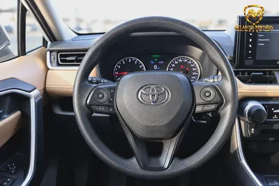 TOYOTA RAV4-8