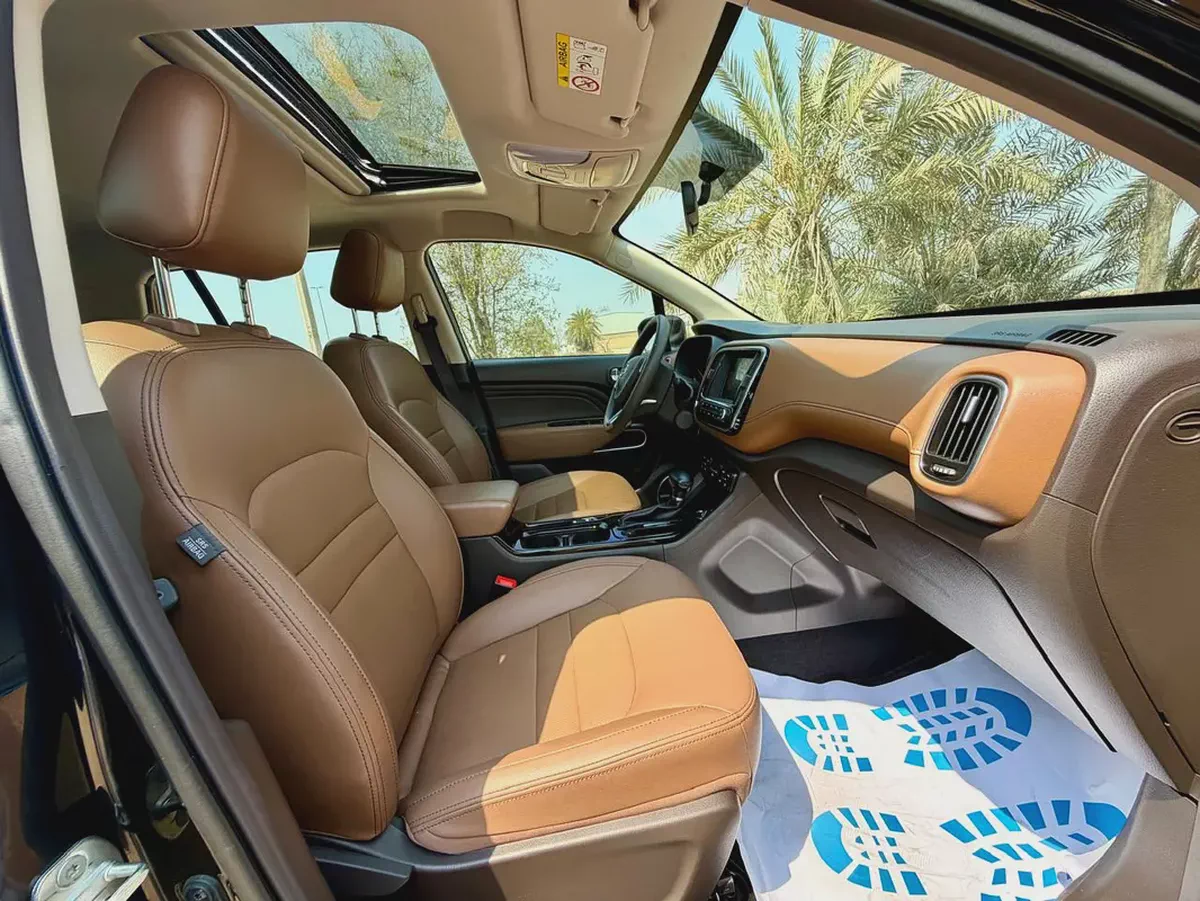 560-Monthly l GCC l Sunroof, Leather, Cruise l Accident Free-9-9