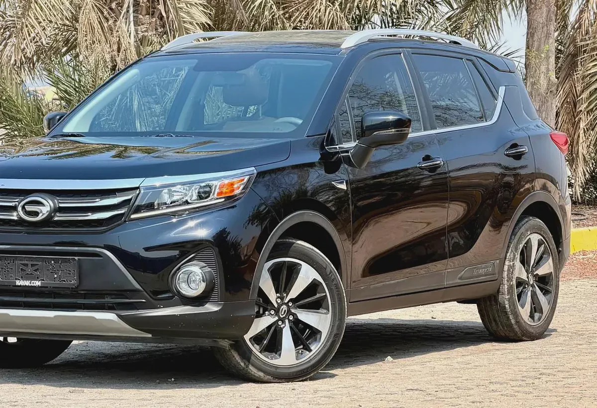 560-Monthly l GCC l Sunroof, Leather, Cruise l Accident Free-4-4