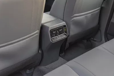 Toyota RAV4 LUXURY | 2026 | 4WD | V4 2.5L Hybrid | Full Option No.1  (EXPORT ONLY)-13