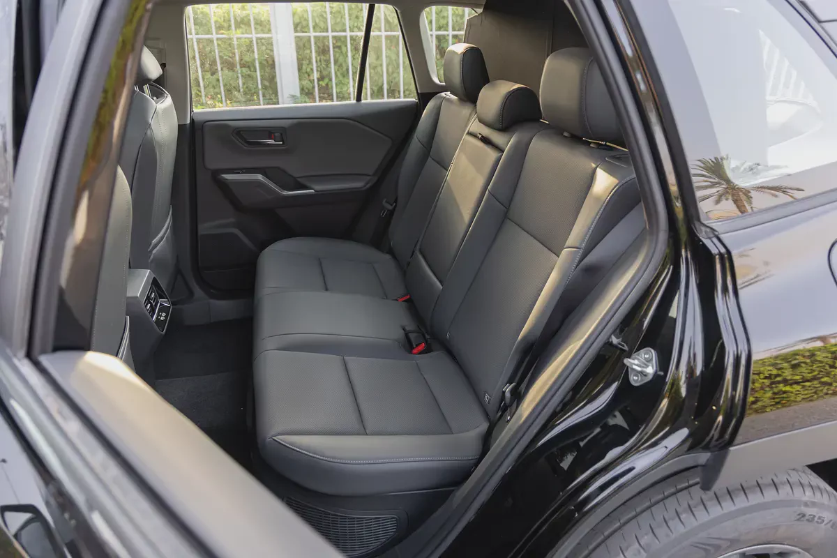 Toyota RAV4 LUXURY | 2026 | 4WD | V4 2.5L Hybrid | Full Option No.1  (EXPORT ONLY)-12-12