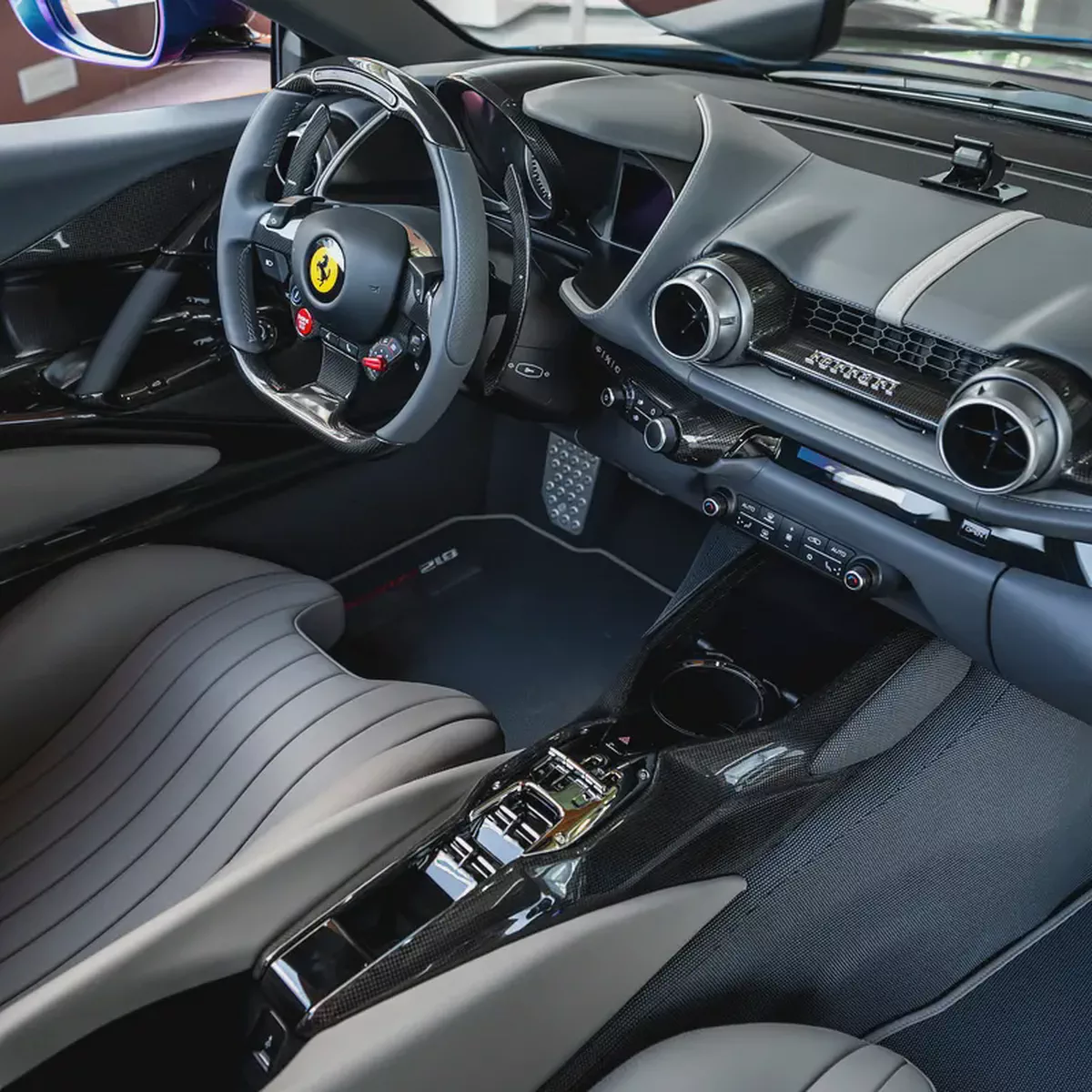 2024 FERRARI  812 COMPETIZIONE APERTA ( SPECIAL COLOUR ) TAILOR MADE  ( 1 OF 599) BRAND NEW-13-13