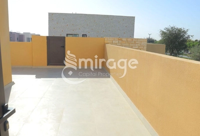 Spacious 4BR Villa | Full Facilities | Prime Area-4