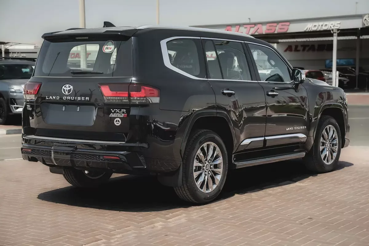 2026 TOYOTA LAND CRUISER 300 VXR AERO6  LC300 VXR 3.5L TWIN TURBO PETROL | AED 414,000/--1-1