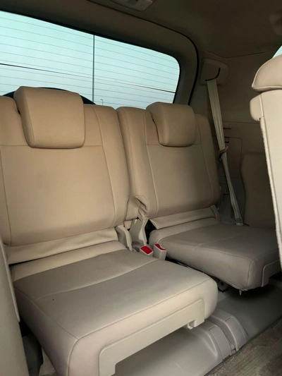 Toyota Prado 2019 TXL 4.0L V6 - AWD 4x4 - Electric Seat - Rear CAM & Sensors - Cool Box --17