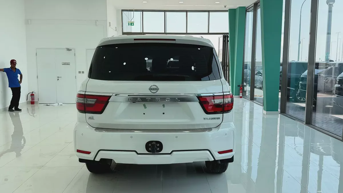 Nissan Patrol 2024 SE Titanium | GCC Specs | Brand New Condition-4-4