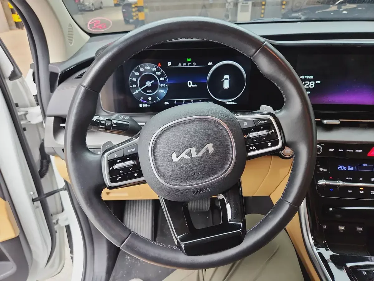 Kia Carnival SX 2022 - Korean Specs - Full Option - Excellent Condition-11-11