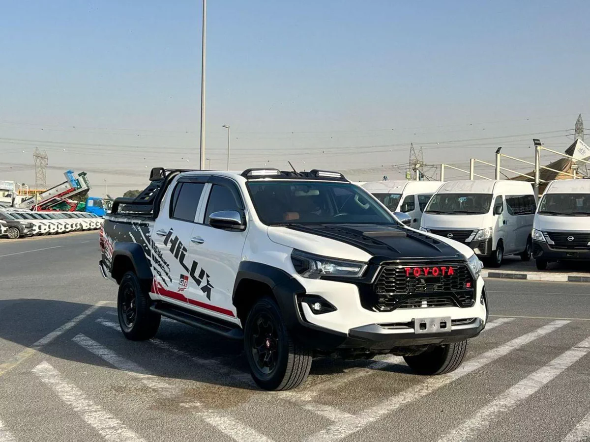 Toyota Hilux  2022 Toyota Hilux - 2.7L V4 - Full Automatic Patrol - 4x4 AWD - Off Road Edition -