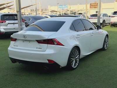 Lexus IS 250 —2014 —GCC —FREE ACCIDENT—ORIGINAL PAINT—FULL OPTIONS—EXCELLENT CONDITION-4
