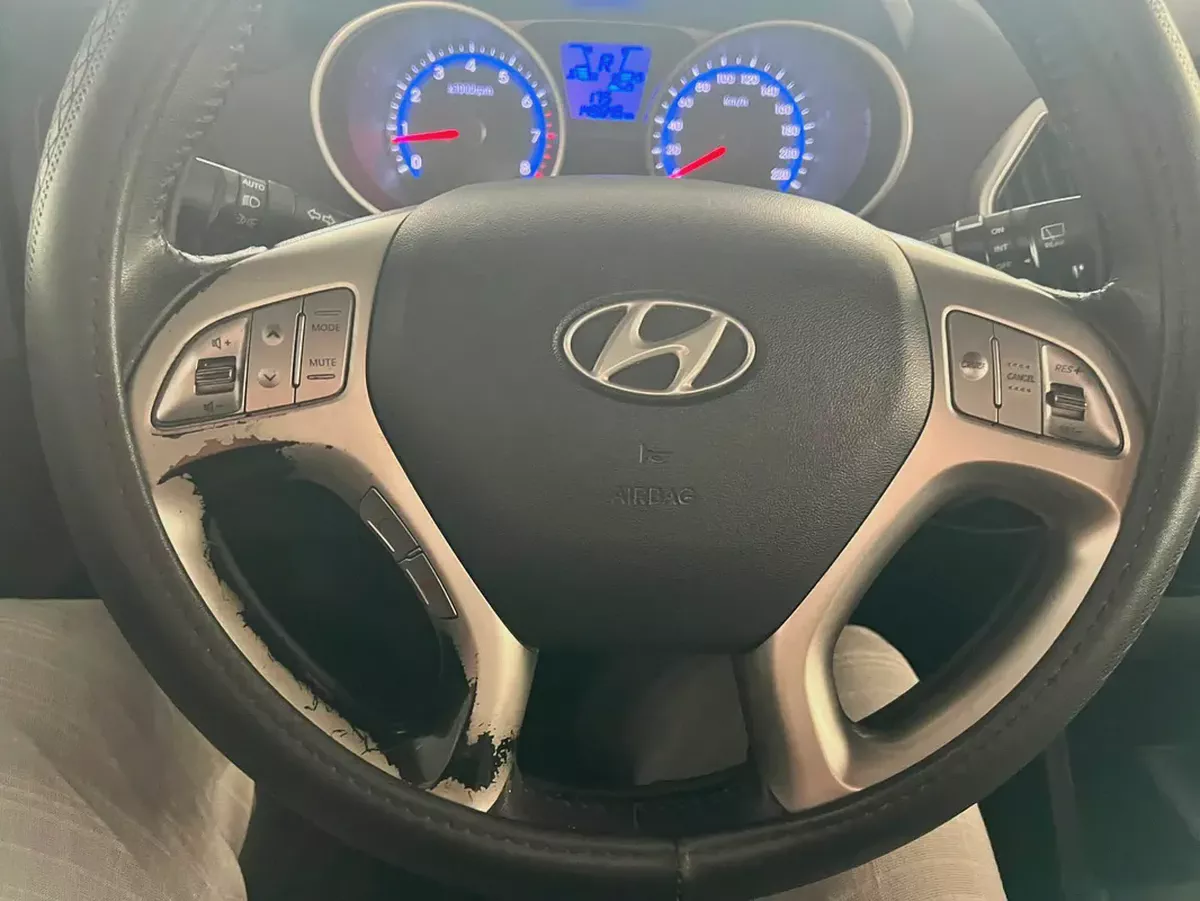 2014 Hyundai Tucson Limited GCC Specs-13-13