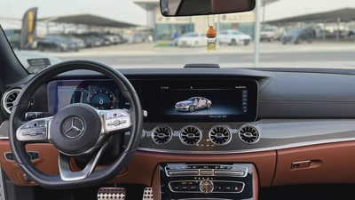 Mercedes E 450 coupe super clean-12