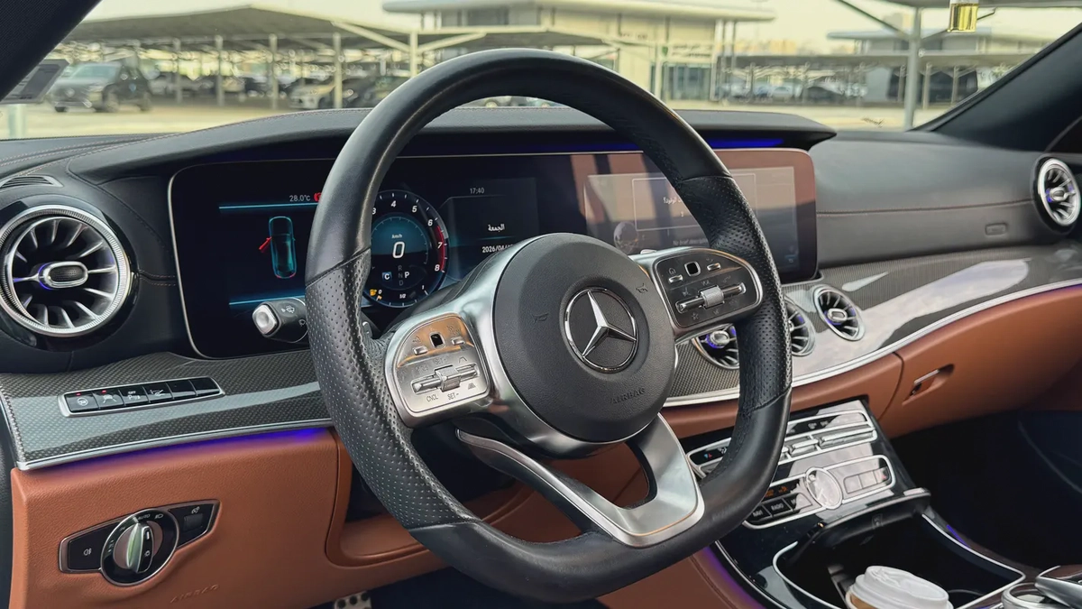 Mercedes E 450 coupe super clean-6-6