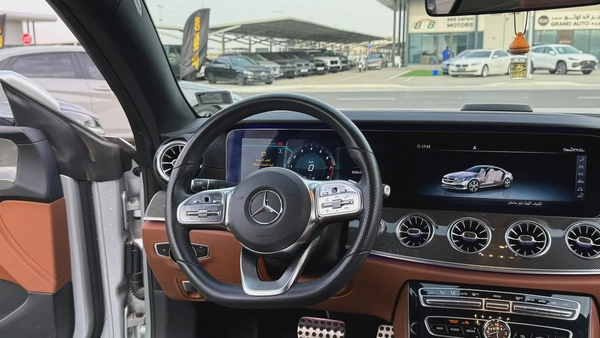 Mercedes E 450 coupe super clean