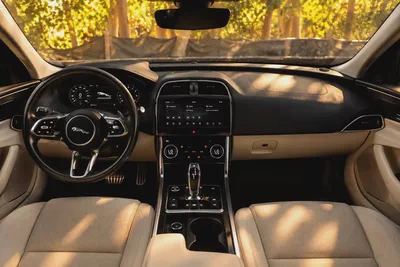 2020 Jaguar XE P250 European Specs-3