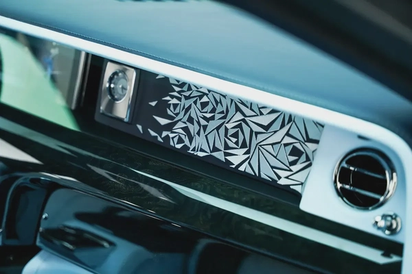 2026 ROLLS-ROYCE PHANTOM EWB WITH 5 YEARS WARRANTY AND SERVICE CONTRACT