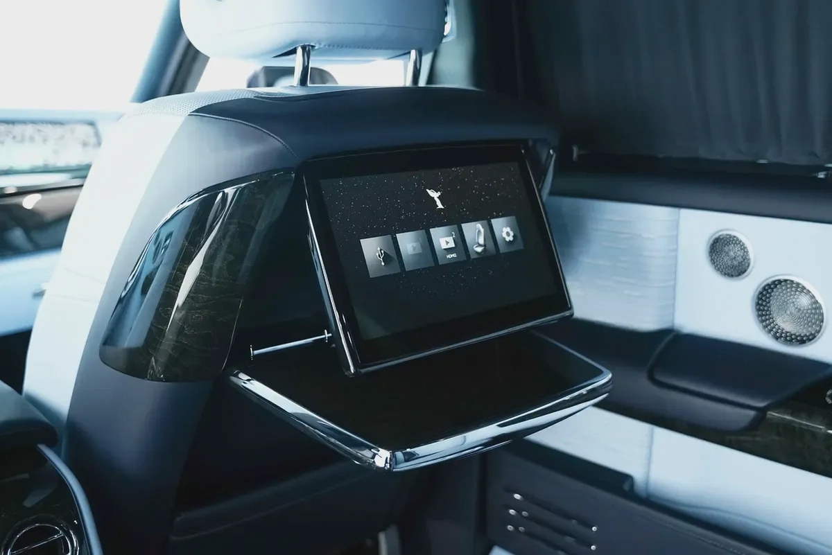 2026 ROLLS-ROYCE PHANTOM EWB WITH 5 YEARS WARRANTY AND SERVICE CONTRACT-12-12