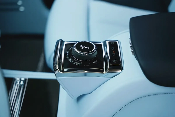 2026 ROLLS-ROYCE PHANTOM EWB WITH 5 YEARS WARRANTY AND SERVICE CONTRACT