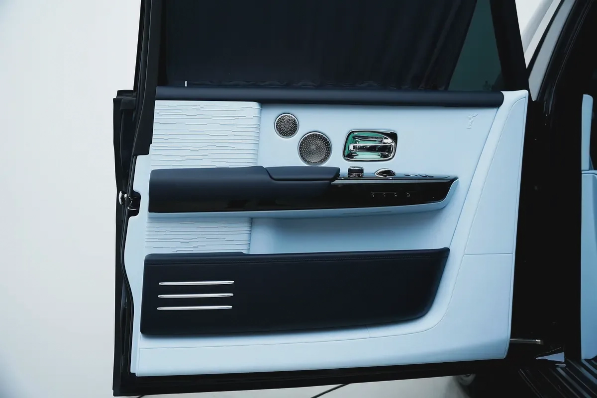2026 ROLLS-ROYCE PHANTOM EWB WITH 5 YEARS WARRANTY AND SERVICE CONTRACT-17-17