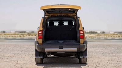Toyota Prado ADVENTURE 1ST EDITION 250 2.8D AT FIRST EDITION MY20245– SAND & GREY ROOF-7