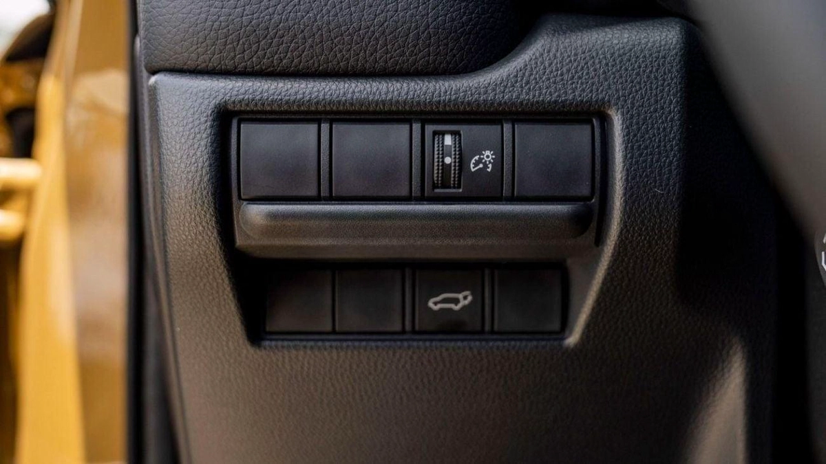 Toyota Prado ADVENTURE 1ST EDITION 250 2.8D AT FIRST EDITION MY20245– SAND & GREY ROOF-16-0