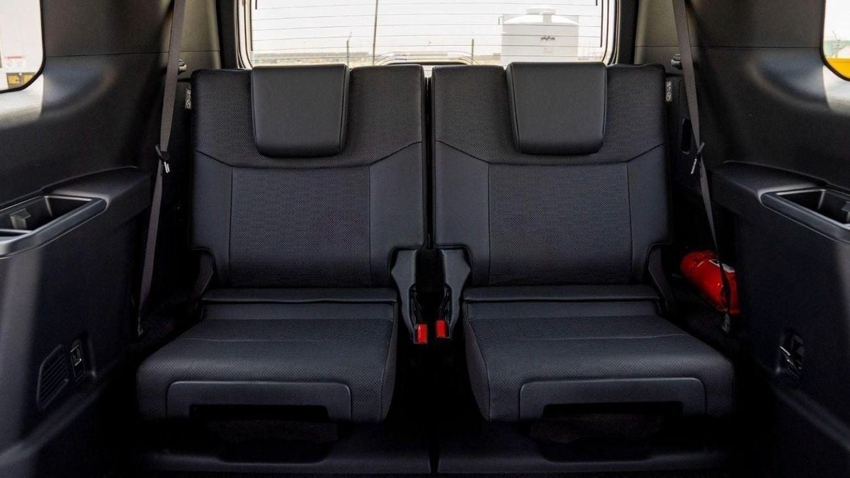 Toyota Prado ADVENTURE 1ST EDITION 250 2.8D AT FIRST EDITION MY20245– SAND & GREY ROOF-18-0