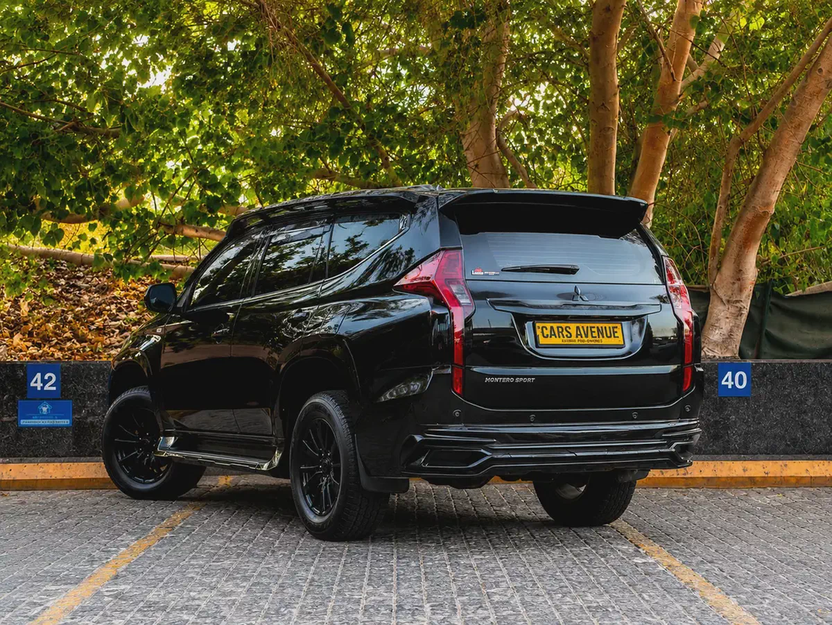 Mitsubishi AED 920 per month! | Comes With Warranty | Signature Edition Black | GCC Specs-14-14