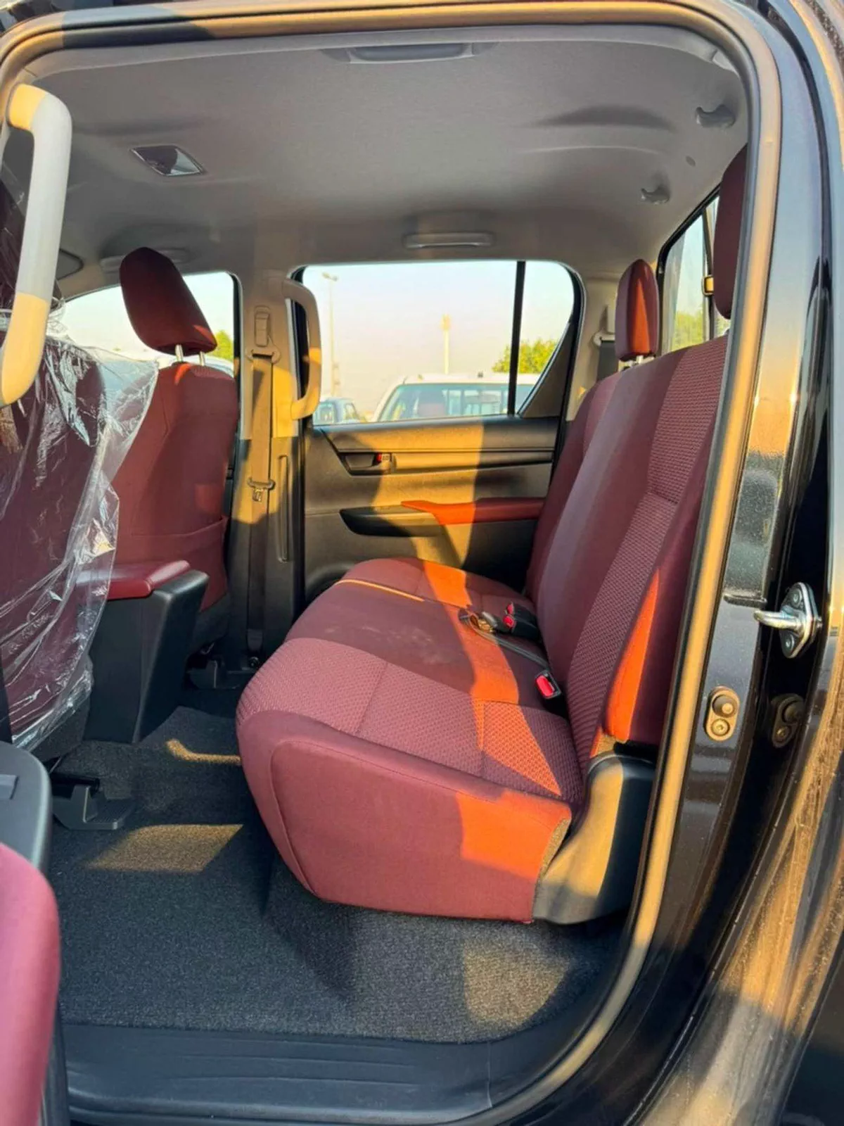 Toyota Hilux GLX DOUBLE CABIN || 2.7L PETROL A/T 4WD / MANUAL AC / FR&RR CHROME BUMPERS WITH HUK (CODE # HPAME)-9-0