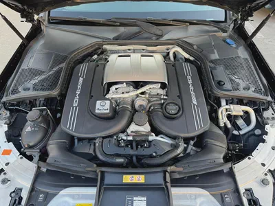 MERCEDES BENZ C63s AMG V8 LOW KILOMETER AUCTION GRADE 4. 5/B-16