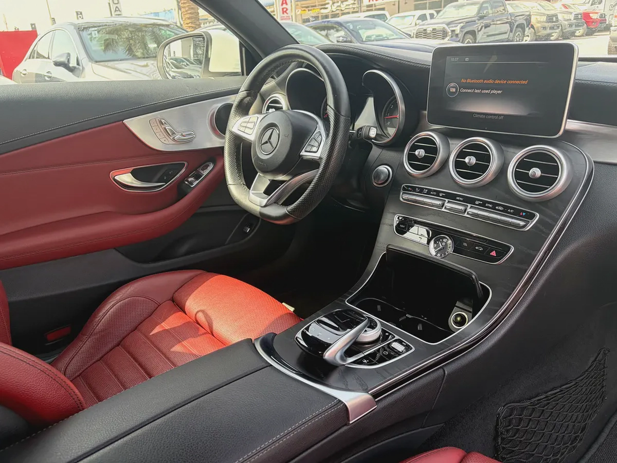 2018. C300 coupe. Gcc spec.-12-12