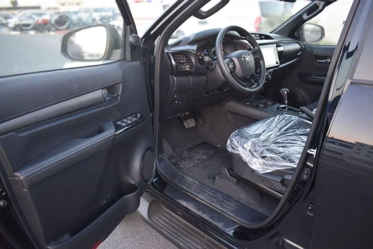 Toyota Hilux ADVENTURE HILUX ADVANTURE 2.8L DIESEL 2025-7-0
