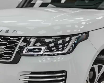 RANGE ROVER VOGUE SE SUPERCHARGED - 2018 - GCC - EXCELLENT CONDITION-4