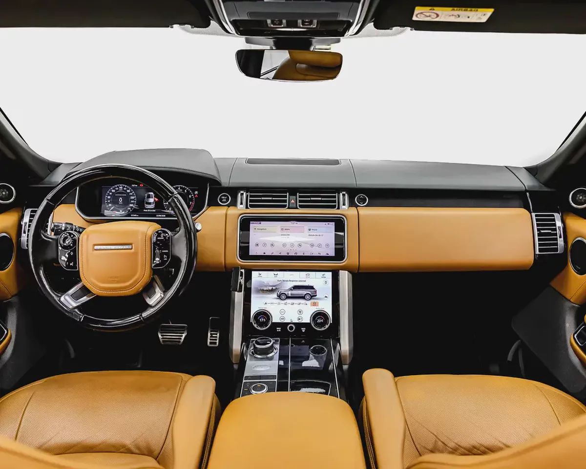 RANGE ROVER VOGUE SE SUPERCHARGED - 2018 - GCC - EXCELLENT CONDITION-6-6