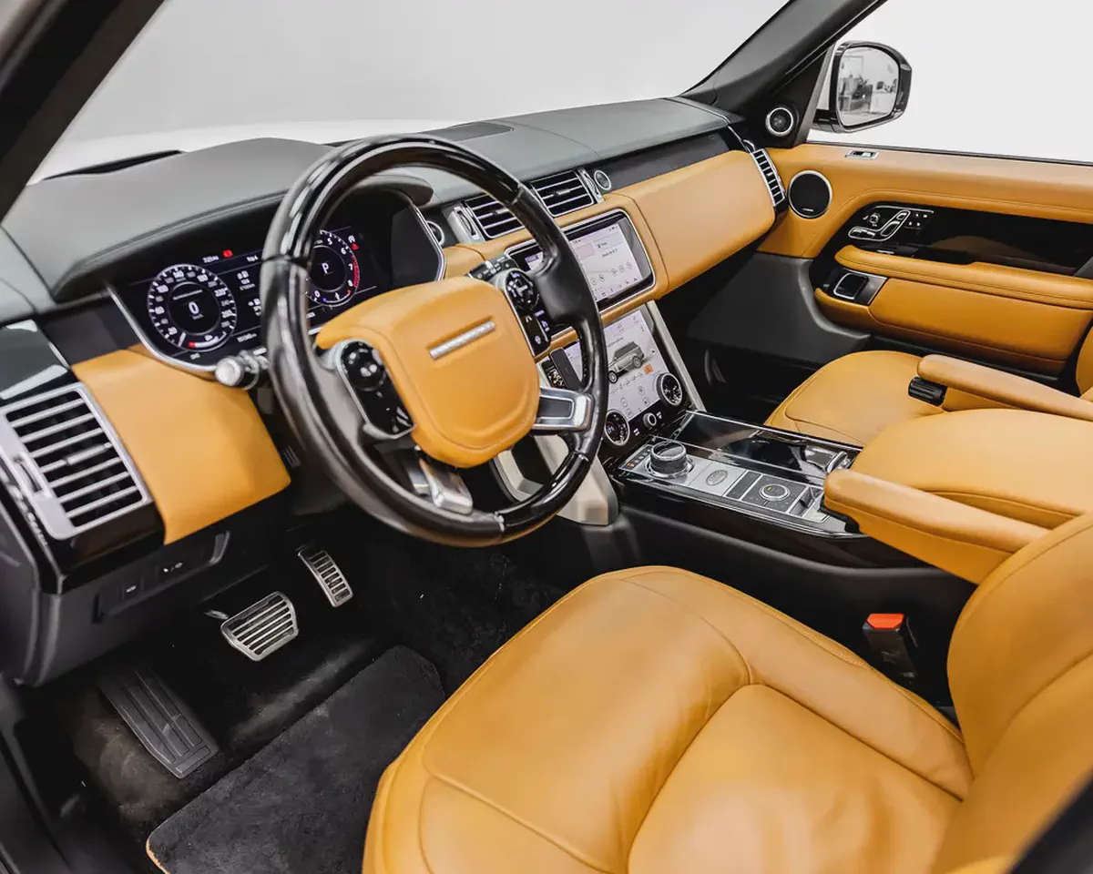 RANGE ROVER VOGUE SE SUPERCHARGED - 2018 - GCC - EXCELLENT CONDITION-8-8